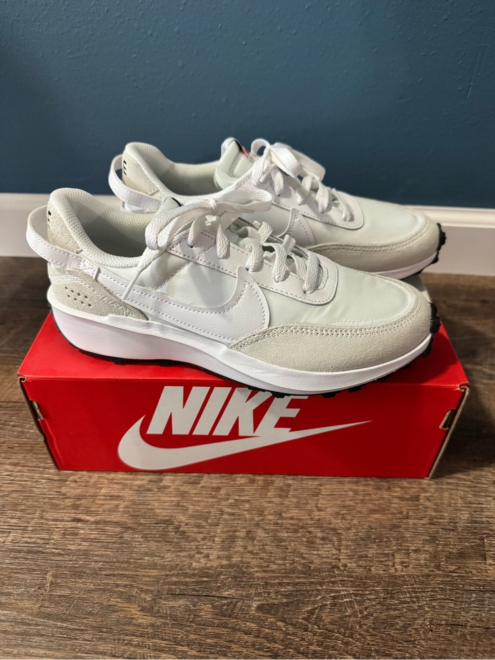 Nike Women’s White and Cream Low-Top Sneaker